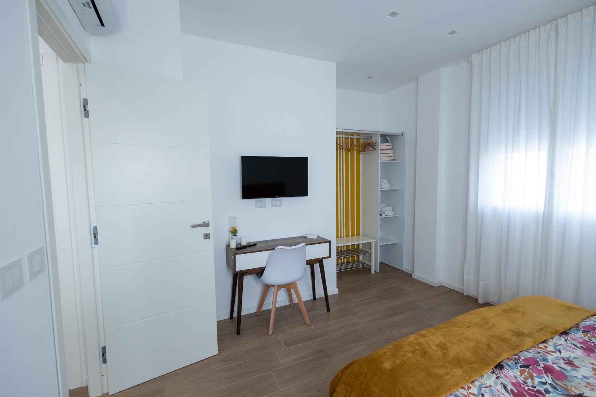 Perla Sul Mare Apartments Джардини Наксос Екстериор снимка